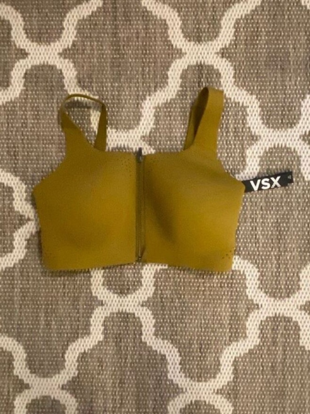 Victoria’s Secret featherweight max front close sports bra size 34DDD